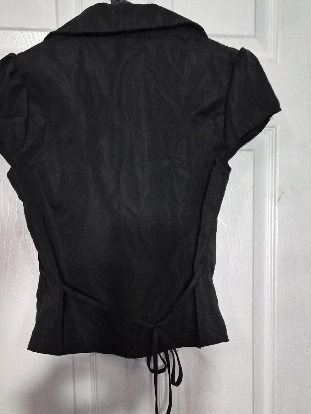 NWOT Black Short-Sleeve Ruched Button-Up Blouse Sz Small